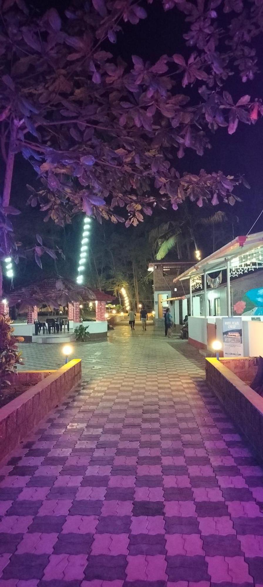 White Sand Beach Stay Resort Kumta Esterno foto