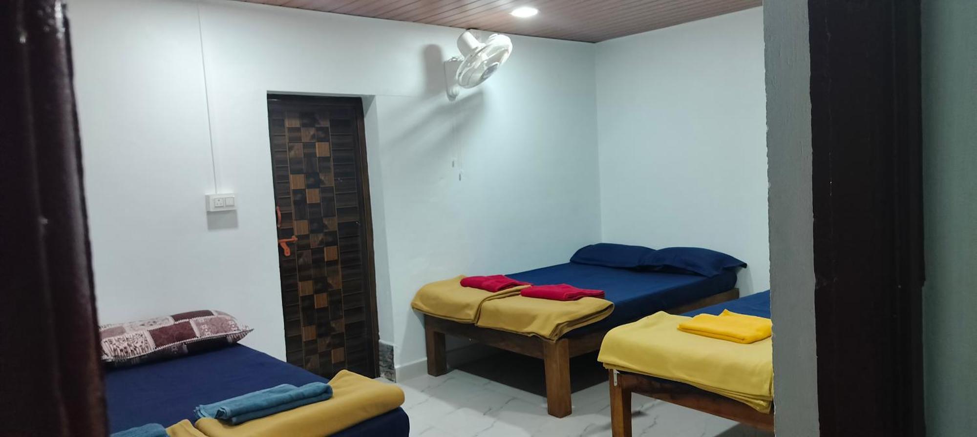 White Sand Beach Stay Resort Kumta Esterno foto